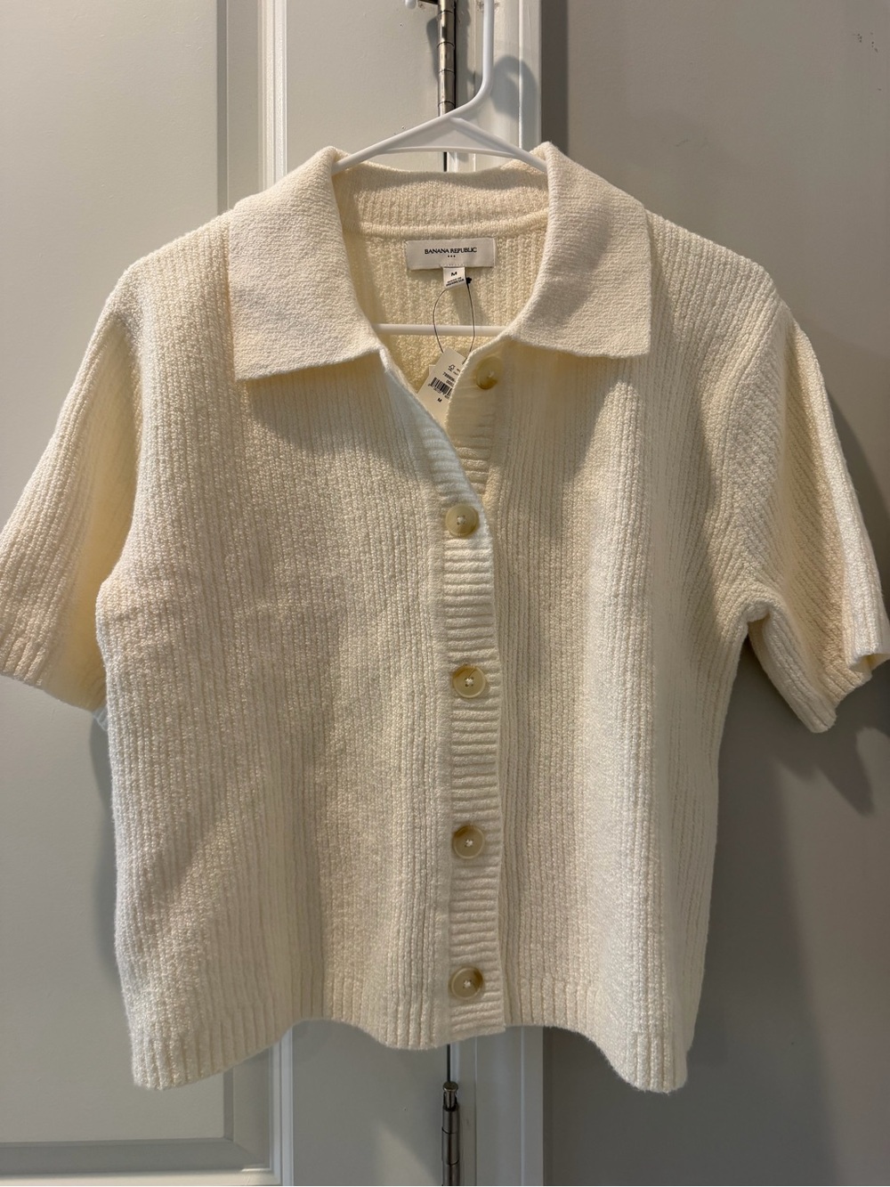 Banana Republic Short Sleeved Textured Cardigan Women's Medium in Snow Day